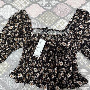 Urban outfitters floral/ black crop top size M